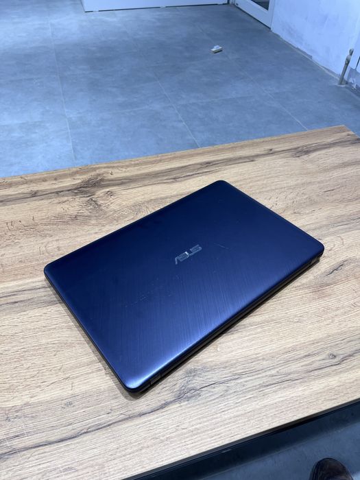 Ноутбук Asus X543U