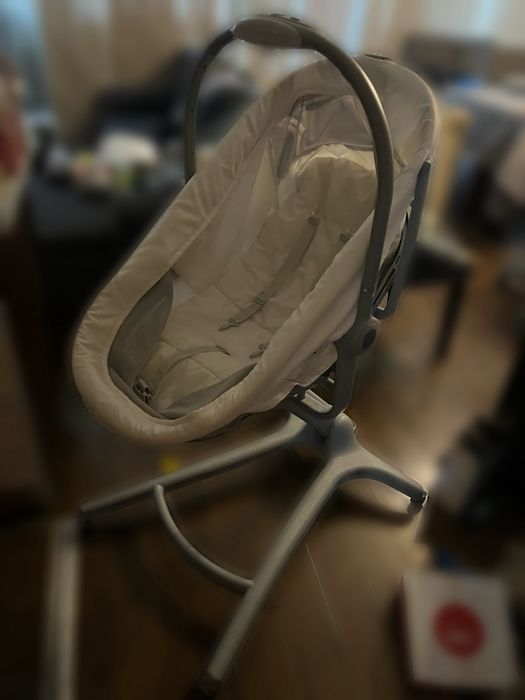 Бебешка кошара и стол 4 в 1 Chicco Baby Hug Air бяла