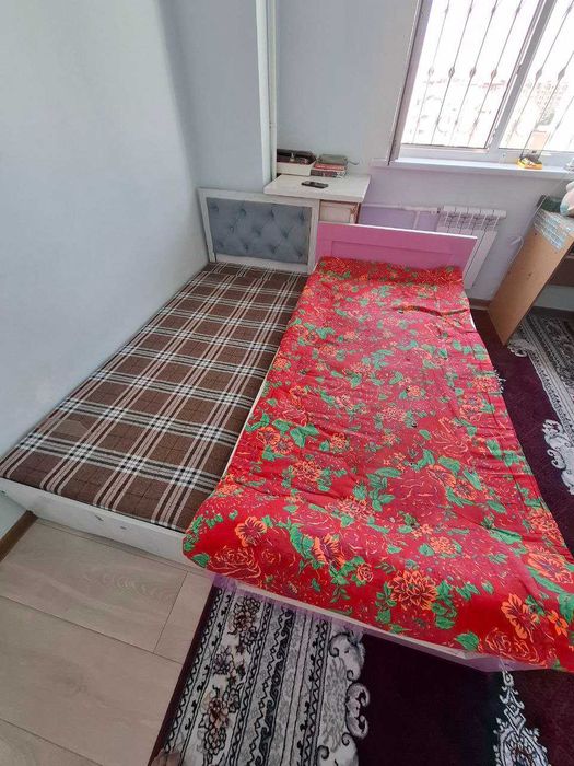 Detskiy shkaf, detksiy krovat (pushti), televizor