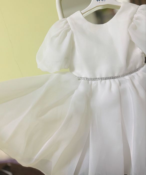 Нарядное платье лля девочки