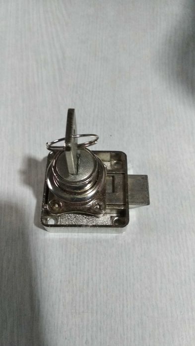 Продам мебельные замки