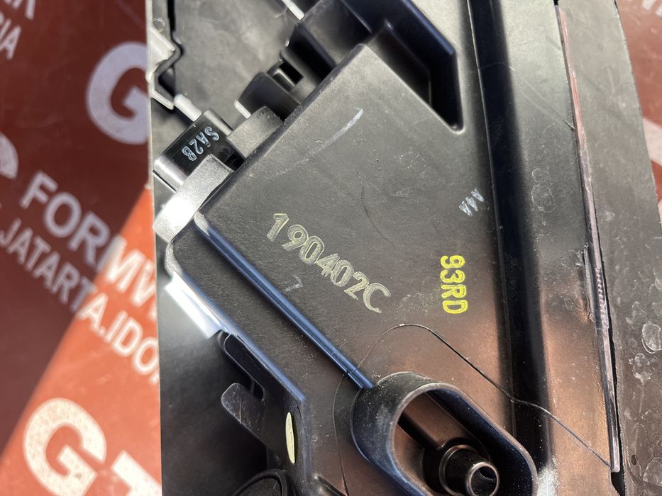 2 броя ляв и десен Фар Hyundai Kona