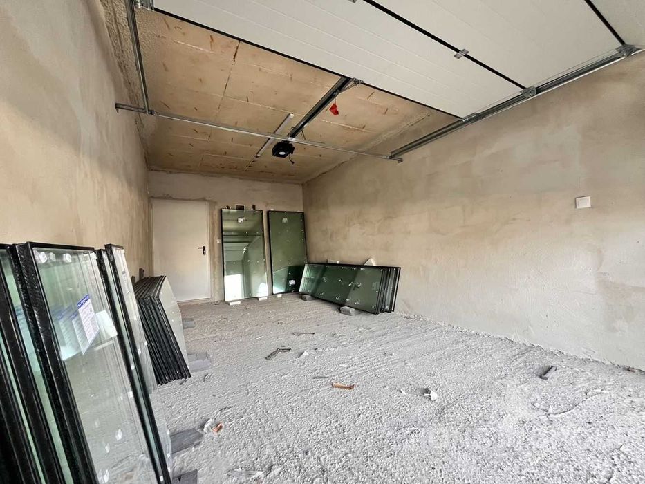 ПРОДАВА ГАРАЖ - КВ. АСПАРУХОВО!