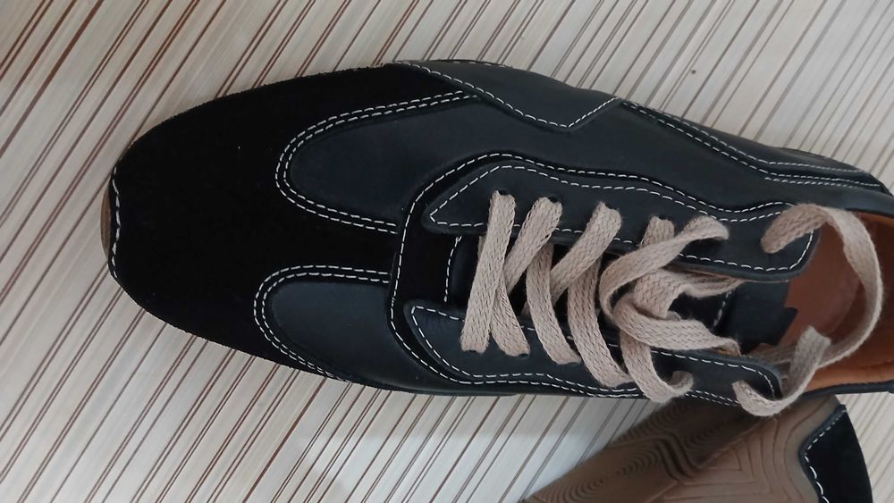 Спортивная обувь. 43 р. Турция. Кожа.