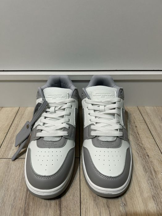 Off-White Out Of Office gri