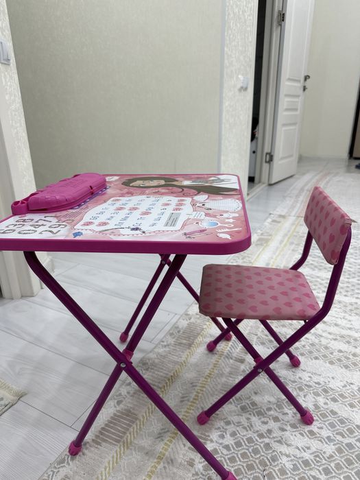 Детский столик и стульчик