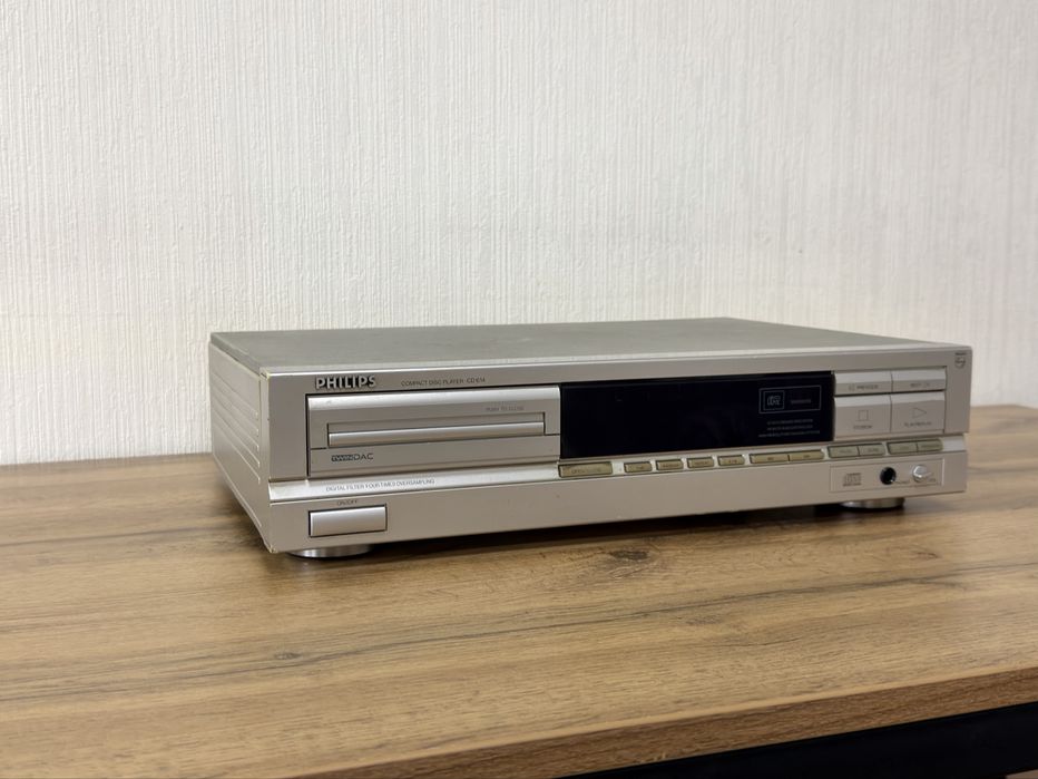 CD Проигрыватель Philips CD-614