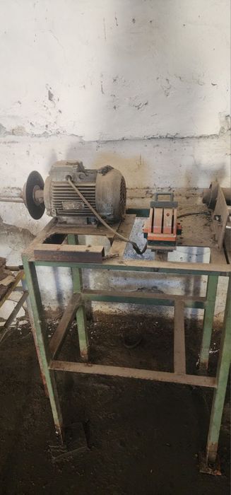 Продаётся Токарный станок 800.000 сум