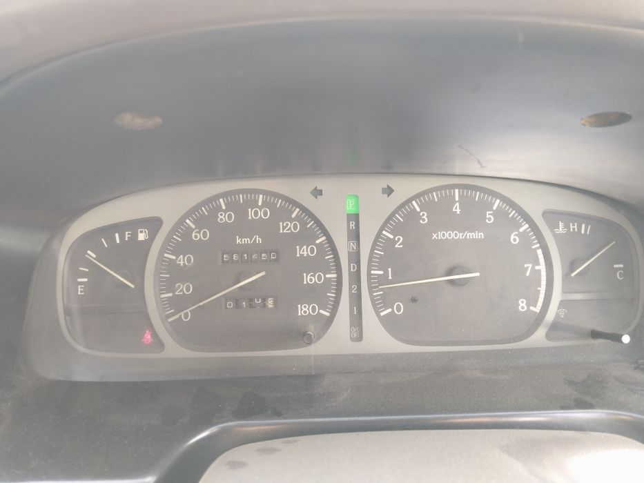 Продам машину Nissan presea