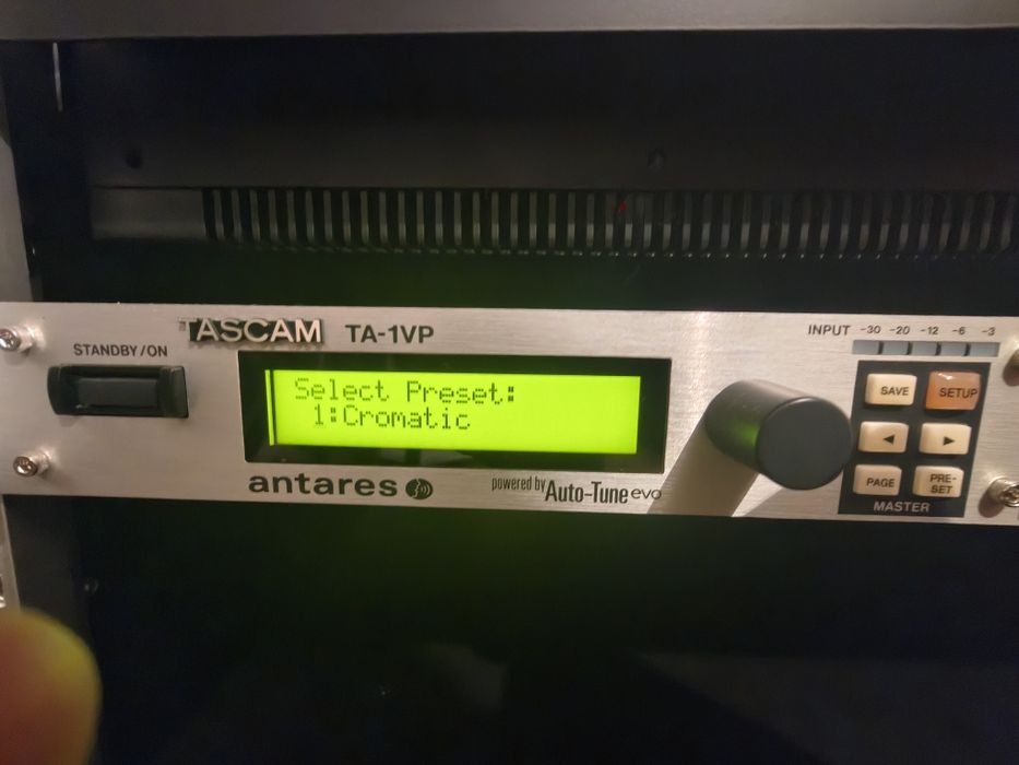 Vând microfon shure beta58 + tascam