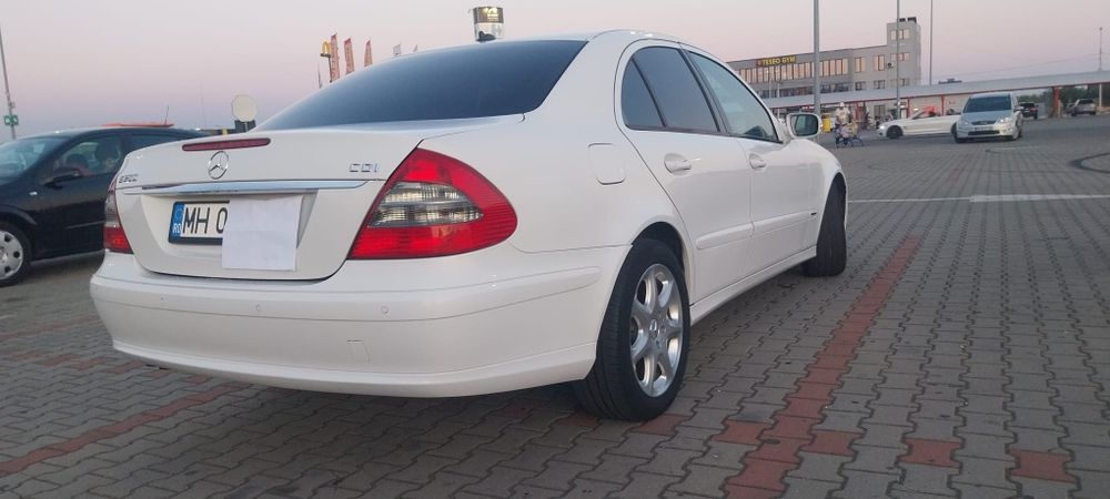 Mercedes  E200,W211 facelift ,automata,avantgard,2009,diesel,impecabil