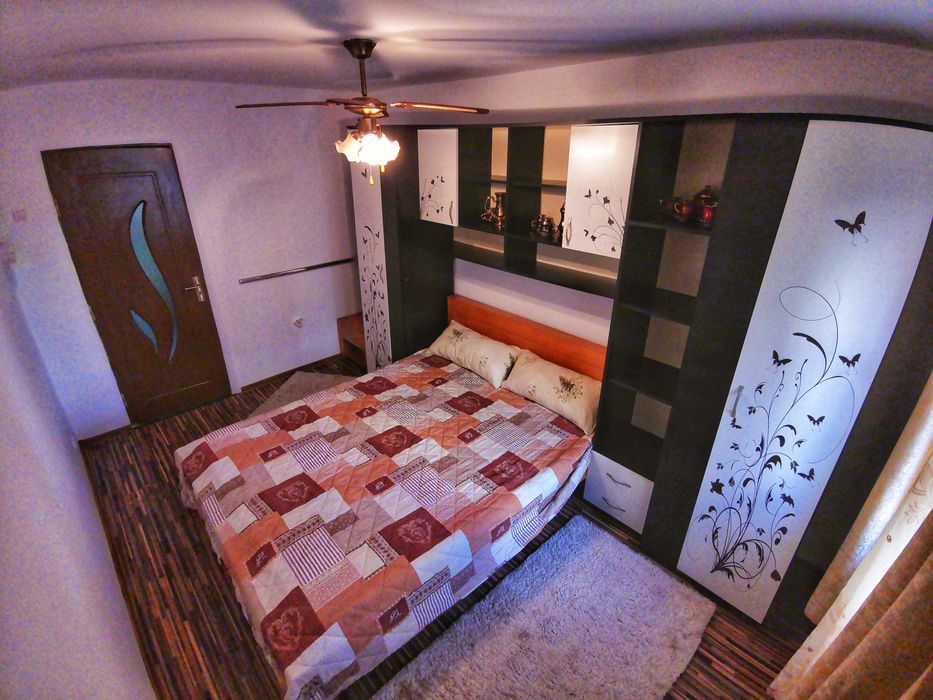 Inchiriez apartament 2 camere