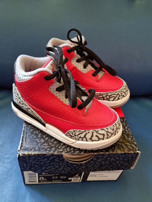 Adidasi Nike Jordan marimea 25