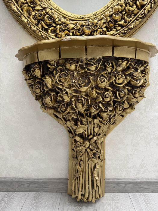 Продаю зеркало с подставкой