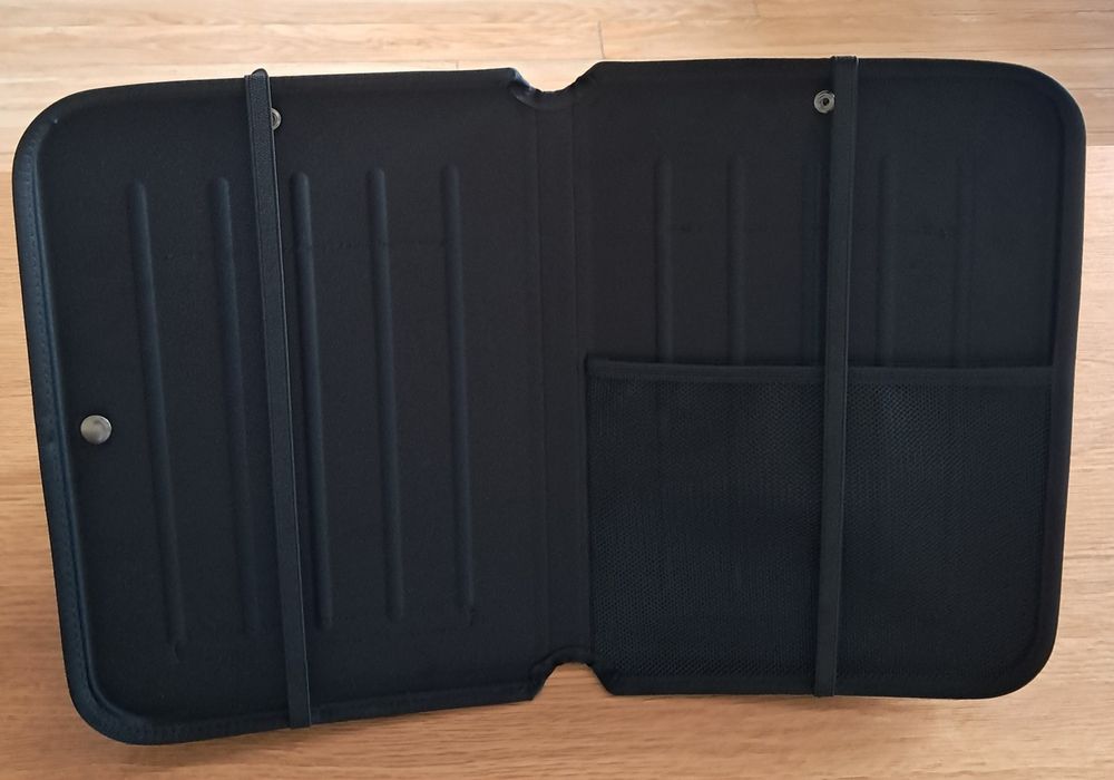 Стойка / калъф за книга