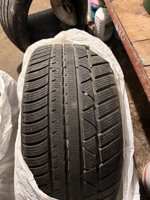 Vand cauciucuri iarna 235/45/R17