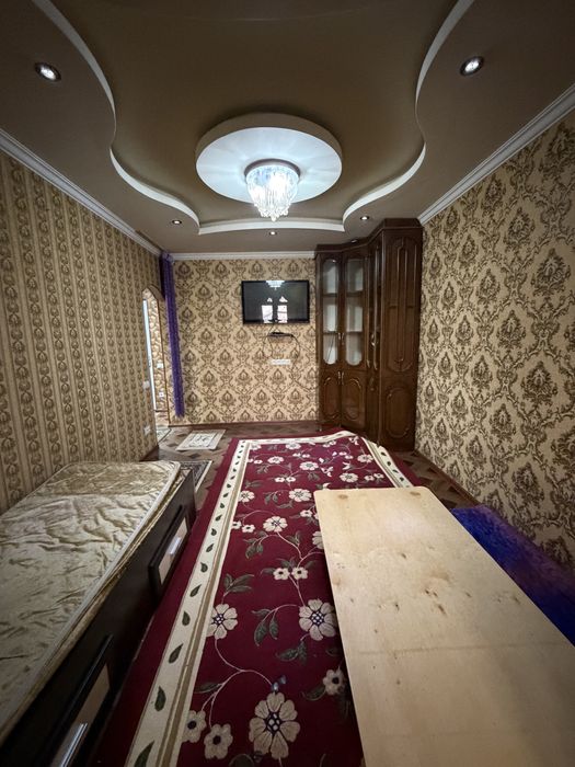 Гагарин Кинап Орка Томонида 2 хоналик Гиштли квартира сотилади 3 этаж