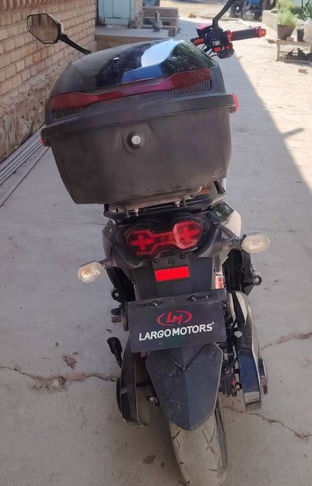 Elektro skuter redline sotiladi