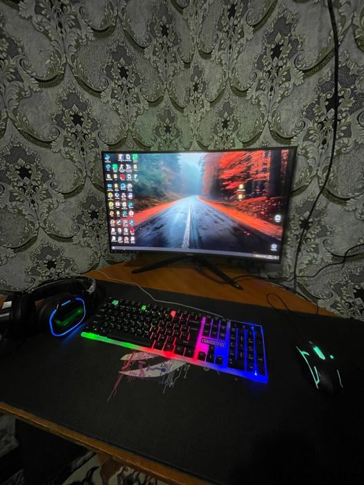 Kompyuter sotiladi 200hz kuchli igravoy
