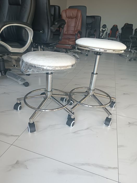 Кресло офисное, кресло для кассира, кресло для посетителей