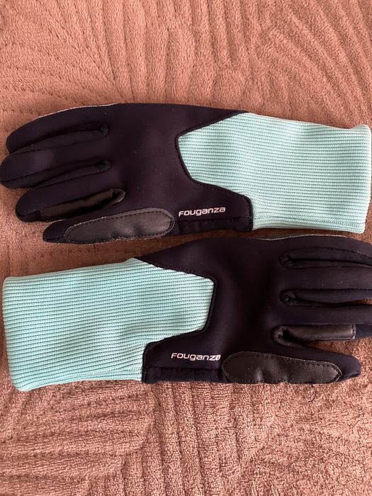 Перчатки  на девочку подростка