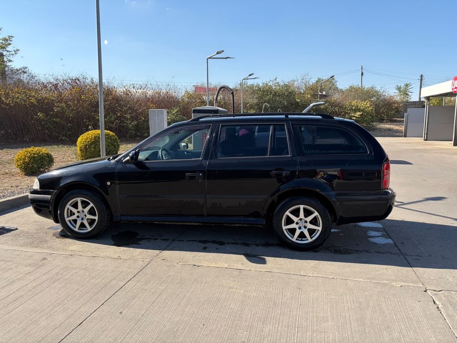 Vând skoda octavia