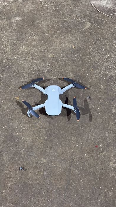 Дрон Dji mini se