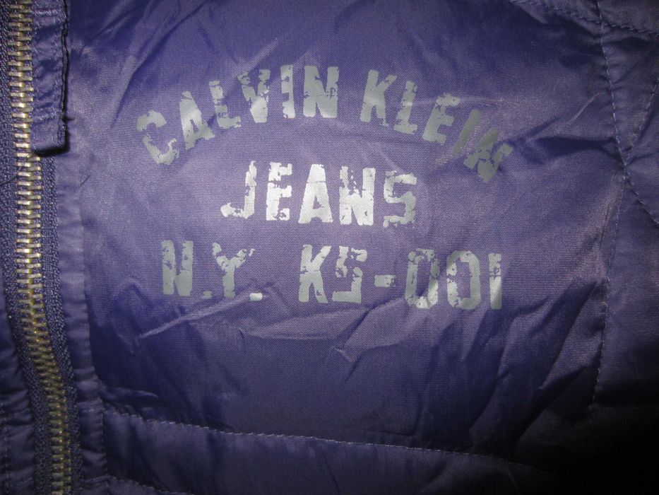 Vesta puf Calvin Klein,masura L-copil sau XS-adult, stare f.buna