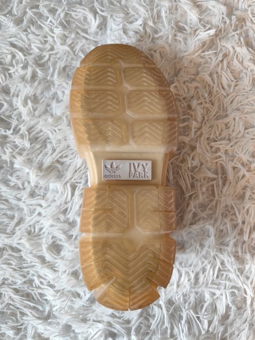 Adidas Super Sleek ,,Ivy Park,, ediție specială