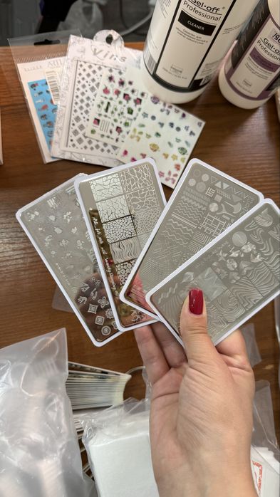 Продам набор на маникюра