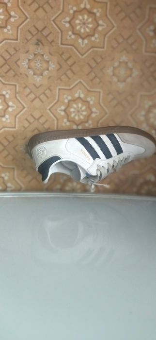 продам фирменные красовки