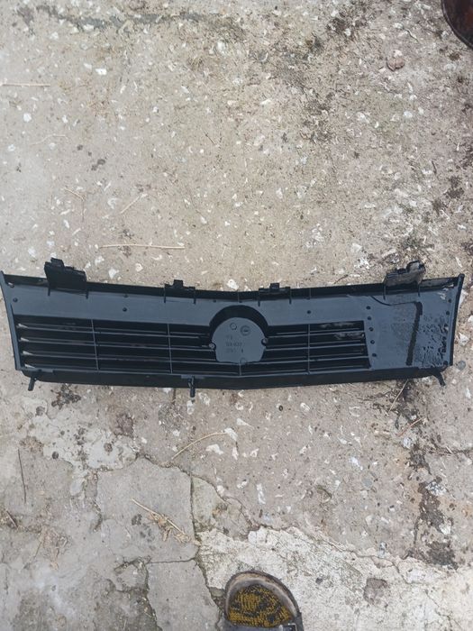 Предна решетка за Опел  Аскона