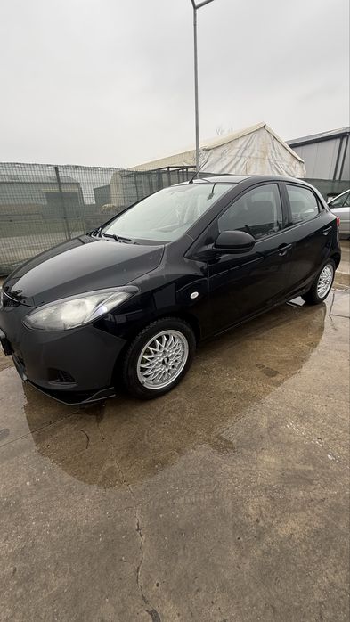 Vand mazda 2 1.3 benzina