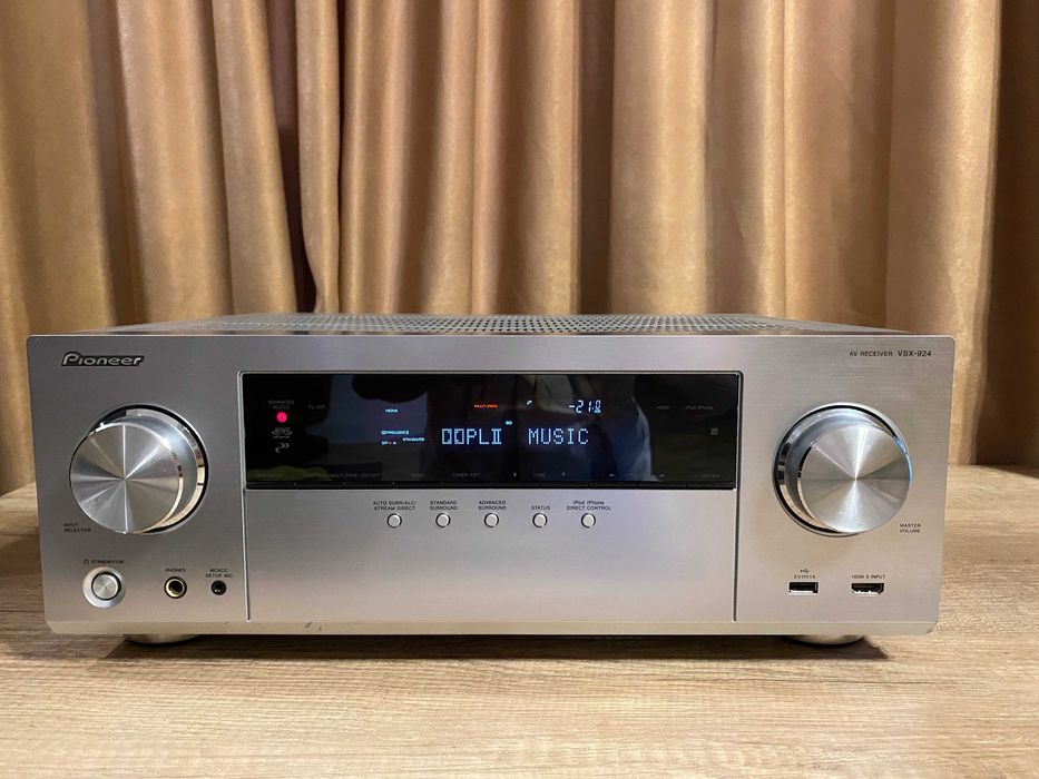 Pioneer VSX-924 reciver 7.1 /4k/bluetooth/spotify/whifi/airpaly/usb
