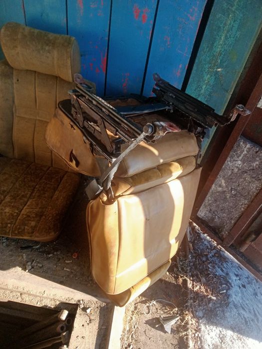 Продам сиденье передние!