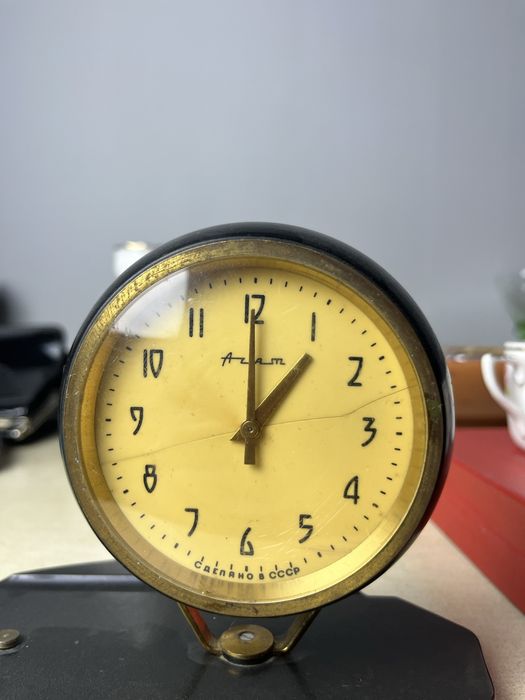 Продам Настольные Часы Агат