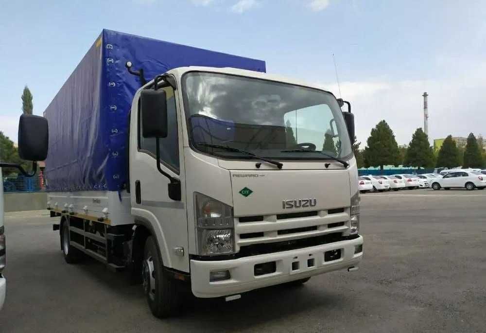 ISUZU NPR 82 (CNG) – Бортовой с тентом (COMFORT)