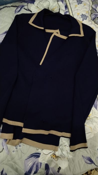 Dvoyka siniy naryadni