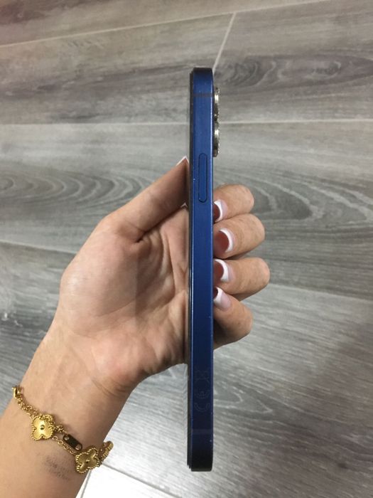 Iphone 12 мини емессс.