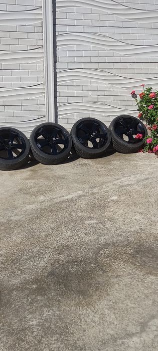 Vand genti  wv 225/40R18