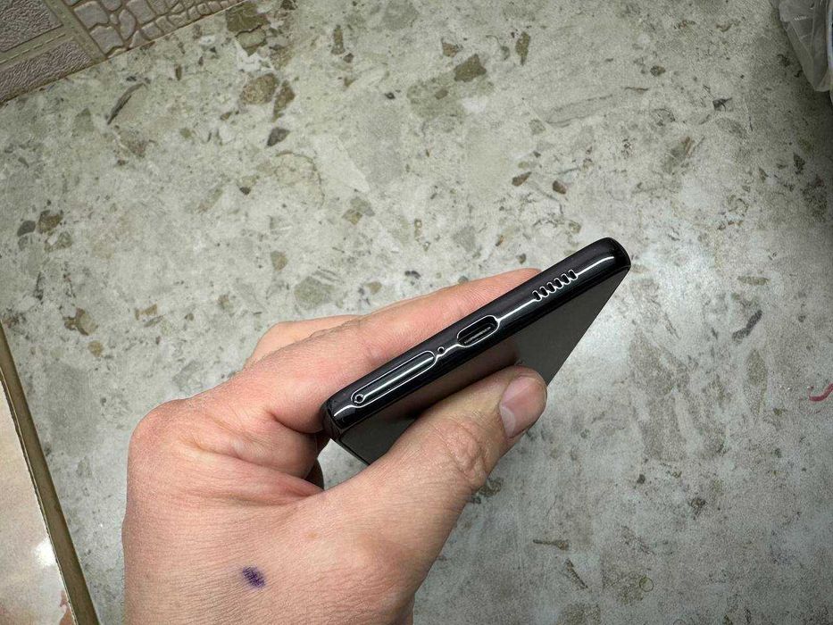 Продам телефон SAMSUNG A53 память 128gb