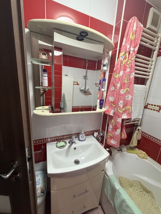 Vand Apartament 2 camere zona HCC scoala 7