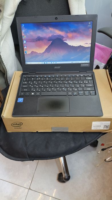 Ноутбук Travel Mate B1