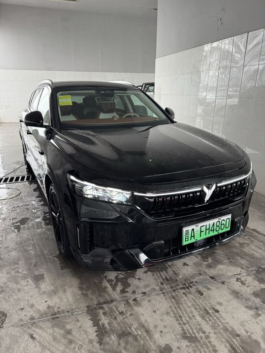 Voyah free 210/ 13.000km probeg/ bentley salon