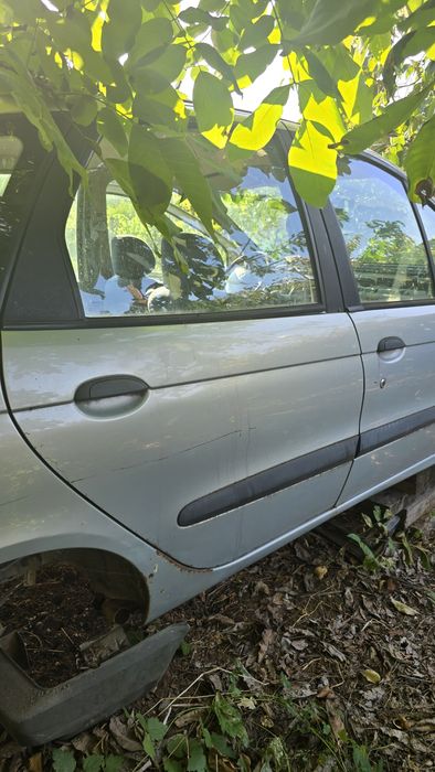 Народни цени !! Рено Сценик 1.9 DCi 102 кс на части  Renault Scenic