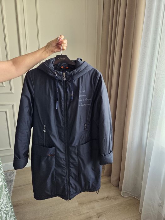 Осенняя женская куртка