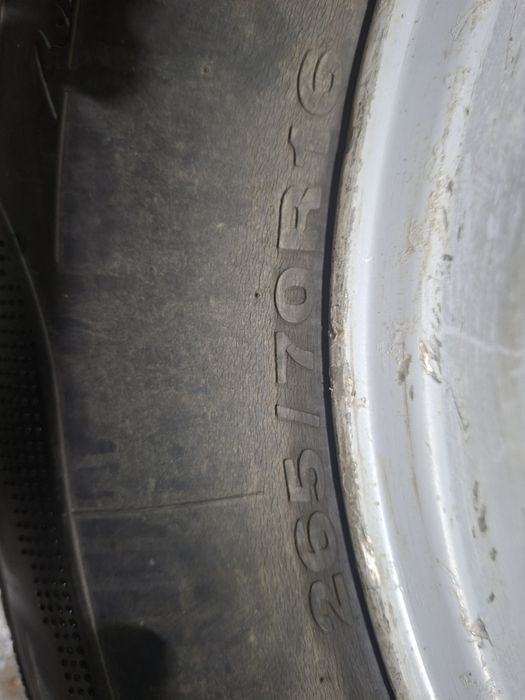 Продам диски на внедорожник R16