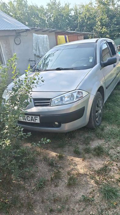 Renault Megane 2 hatchback  3500 de lei,negociabil