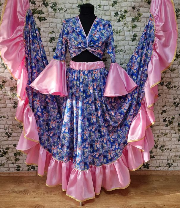 Costum dans tiganesc