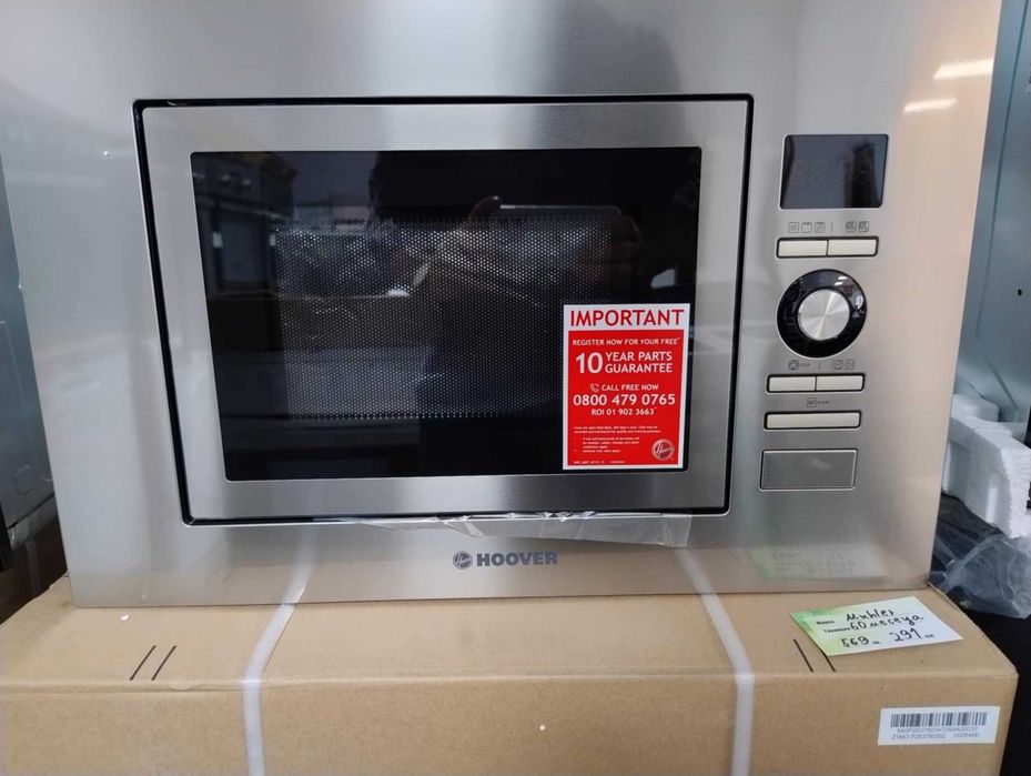 Чисто нова Микровълнова за вграждане Hoover с грил 20л
